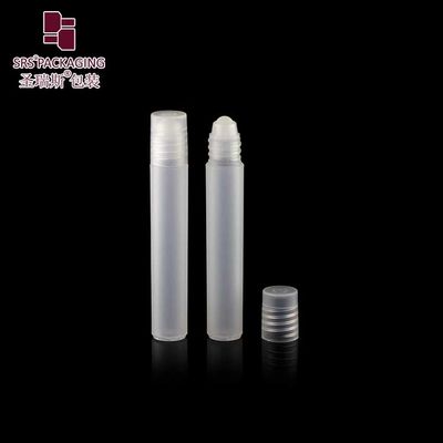 comprare Flacone roll-on in plastica bianca da 8 ml per olio essenziale, finitura opaca, tappo a vite, stampa del logo disponibile fabbricazione online